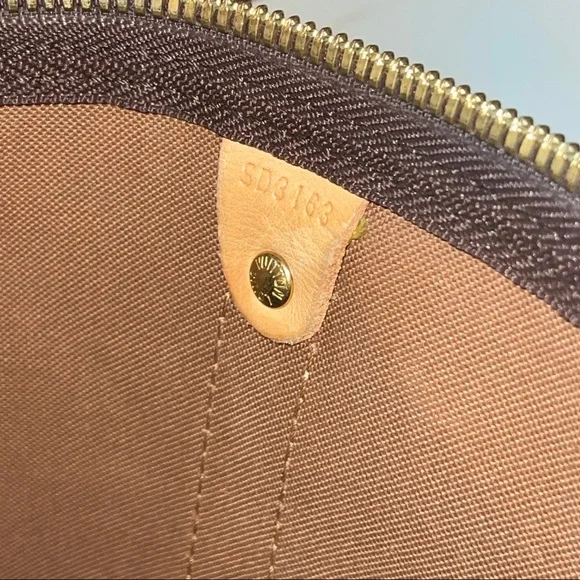 SOLD Louis Vuitton Keepall 55 - Picture 12 of 15